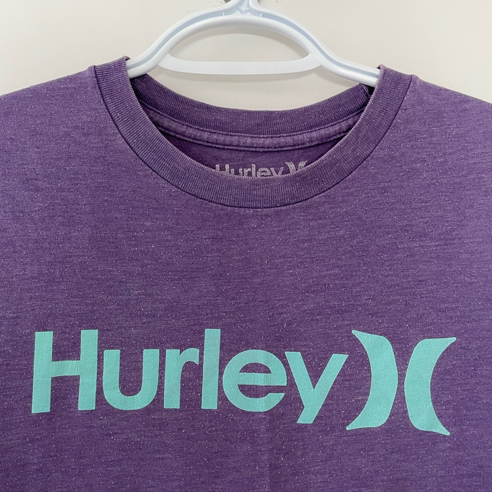 Hurley tshirt